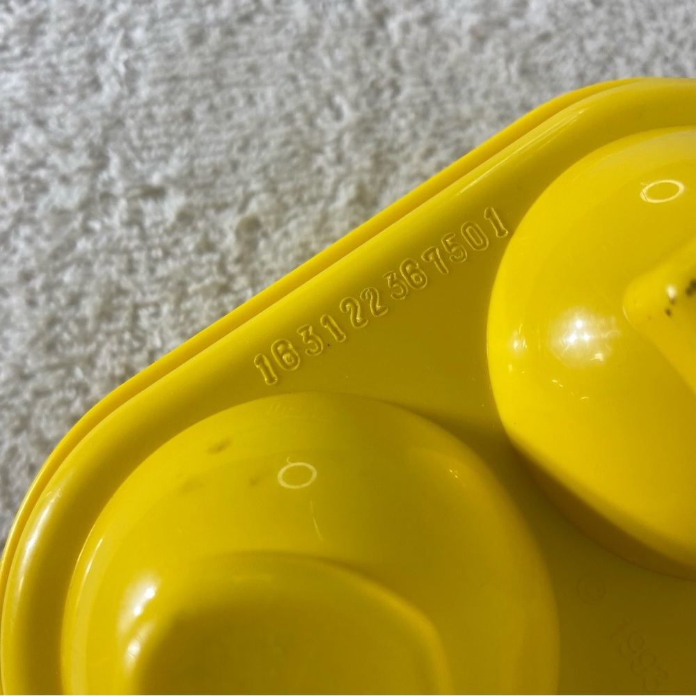 Tomy Toomies Hide & Squeak Eggs - Picture 13 of 15